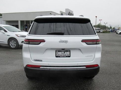 New 2025 Jeep Grand Cherokee L Laredo w/ Luxury Tech Group I image 5