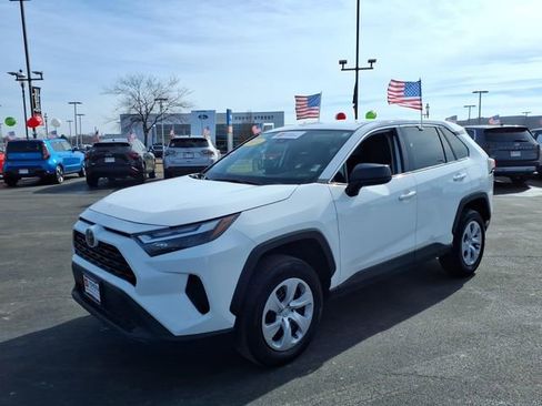 Used 2024 Toyota RAV4 LE image 8