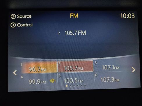 Used 2020 Nissan Pathfinder SL image 25