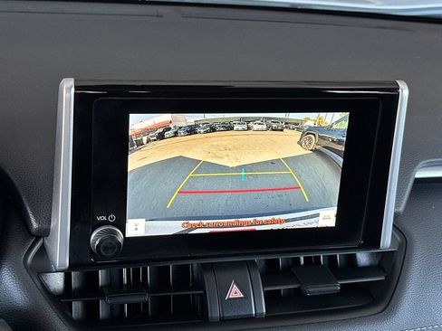 Certified 2024 Toyota RAV4 LE AWD/4WD image 21