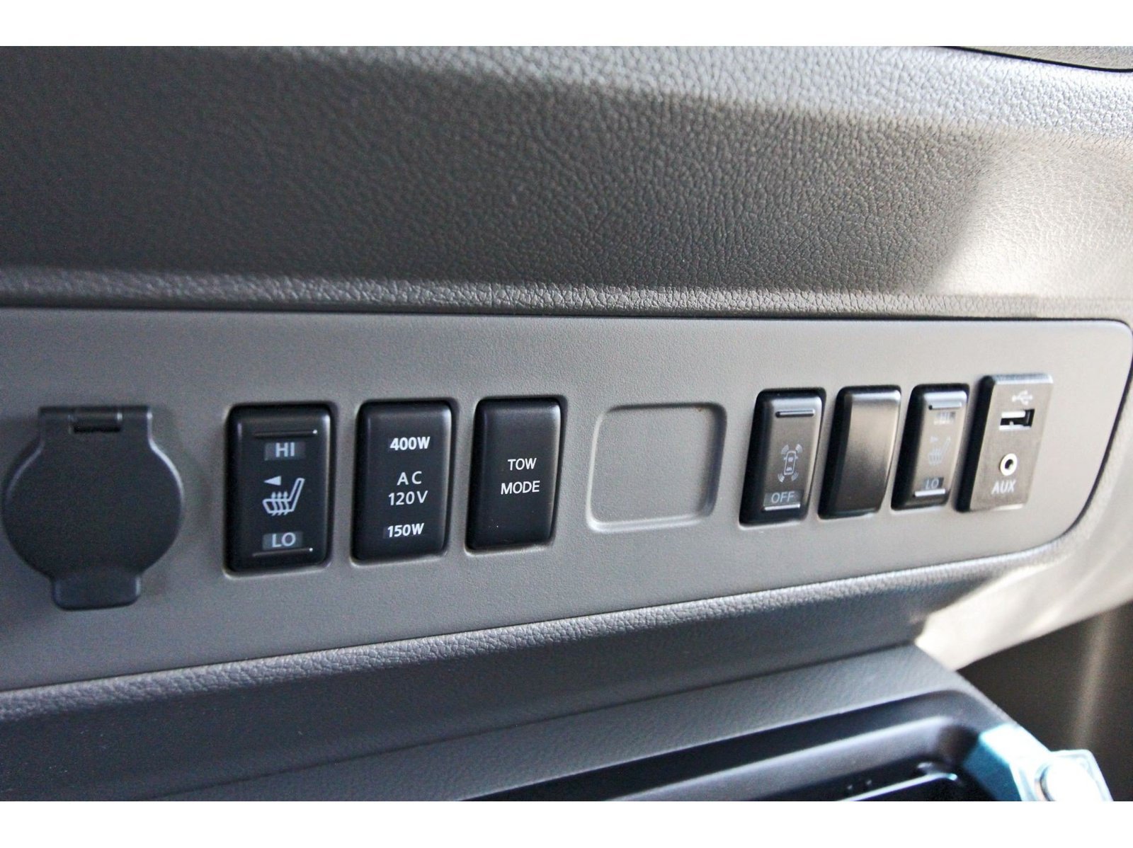 Used 2018 Nissan NV 3500 SL RWD image 28