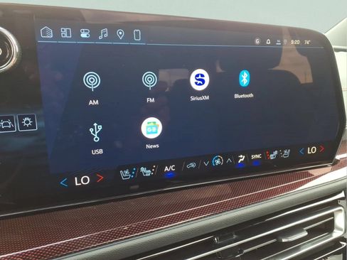 New 2026 Chevrolet Traverse RS w/ LPO, Floor Liner Package AWD/4WD image 10