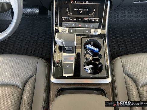 Used 2022 Audi Q8 Premium Plus AWD/4WD image 16