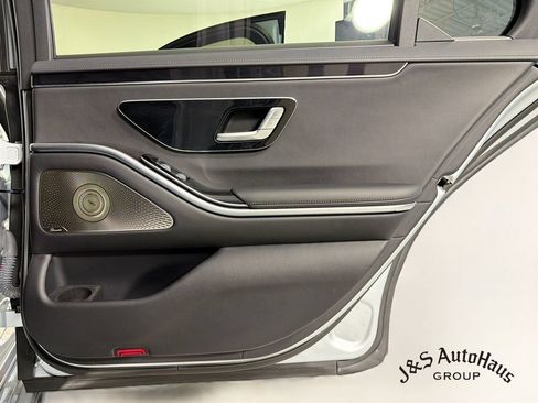 Used 2023 Mercedes-Benz S 500 4MATIC image 40