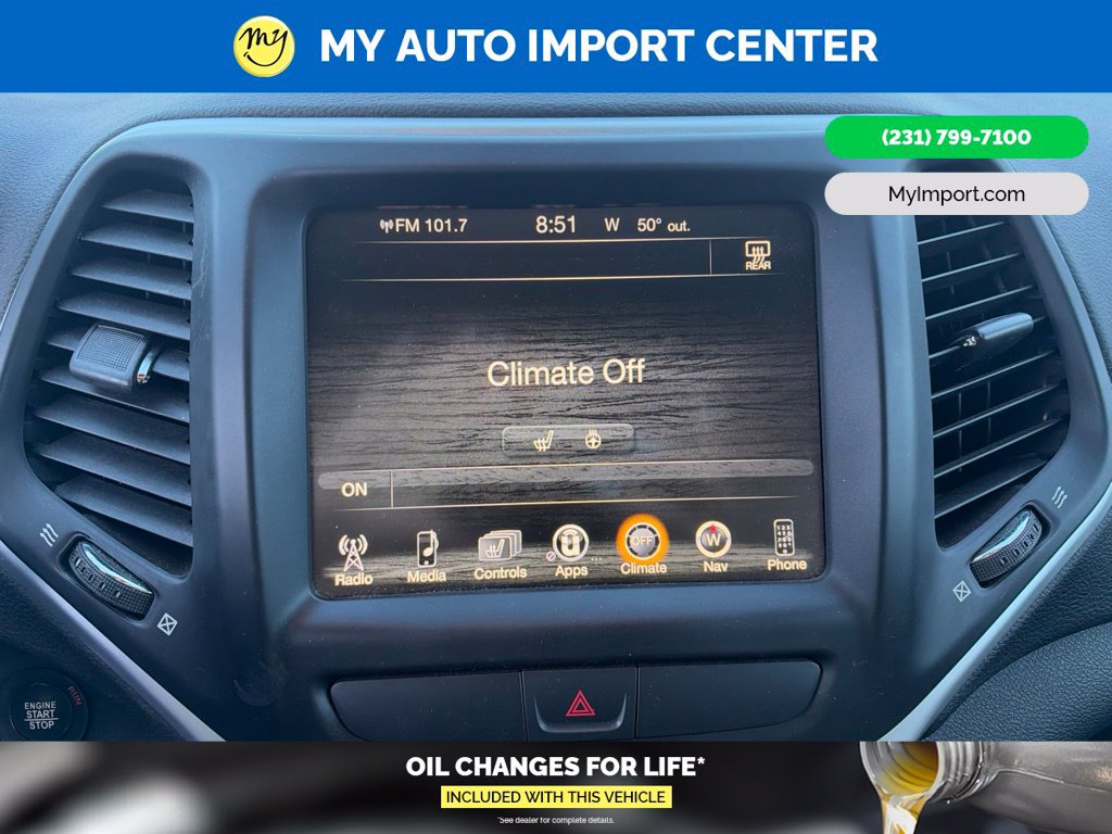 Used 2017 Jeep Cherokee Limited w/ Trailer Tow Group AWD/4WD image 19