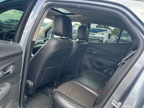 Used 2019 Buick Encore Preferred AWD/4WD image 8