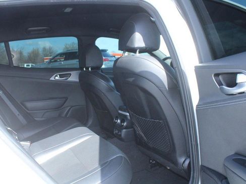 Used 2021 Kia Stinger GT image 12