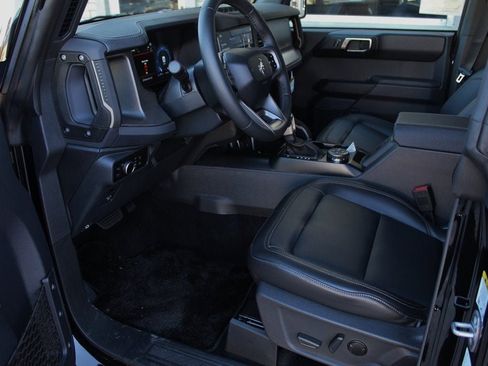 New 2025 Ford Bronco Badlands AWD/4WD image 14