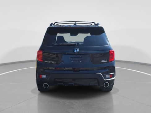 Used 2023 Honda Passport Elite image 6
