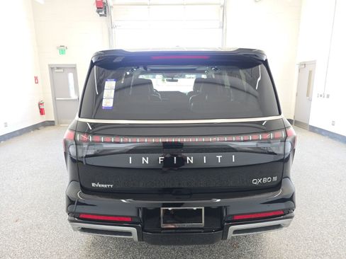 New 2026 INFINITI QX80 Luxe w/ Cargo Package AWD/4WD image 4