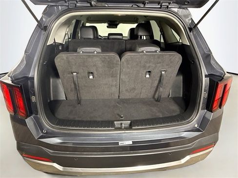 Certified 2024 Kia Sorento S image 28