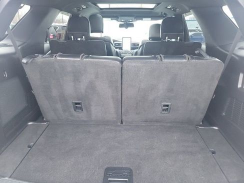 Used 2020 Ford Explorer ST w/ ST Street Pack image 19