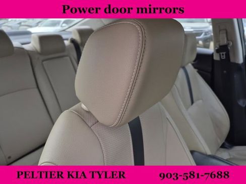 Used 2016 Honda Civic Touring image 16