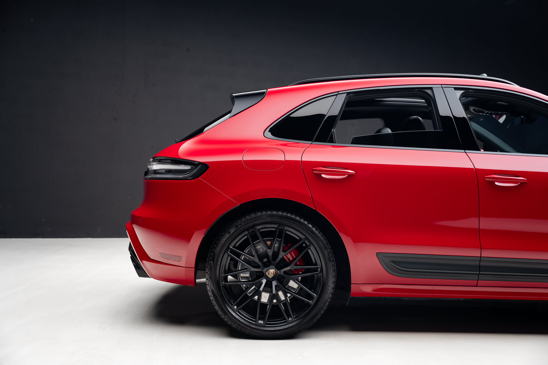 Used 2022 Porsche Macan GTS AWD/4WD image 36