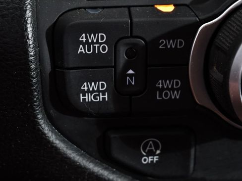 Used 2025 RAM 1500 Big Horn AWD/4WD image 29