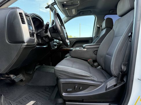Used 2018 GMC Sierra 1500 SLE w/ SLE Value Package RWD image 8