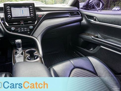 Used 2021 Toyota Camry SE FWD image 24
