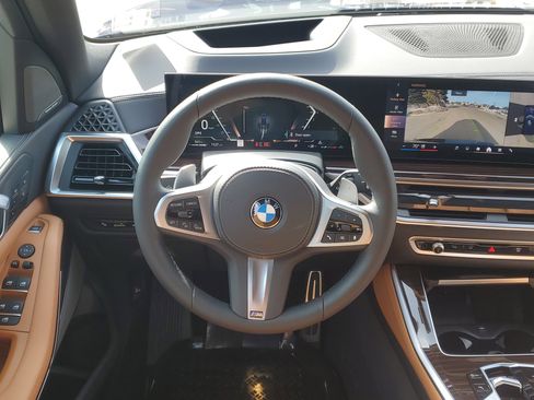 New 2026 BMW X5 xDrive40i w/ M Sport Package AWD/4WD image 23