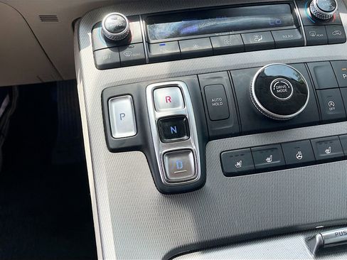 Used 2022 Hyundai Palisade Calligraphy image 17