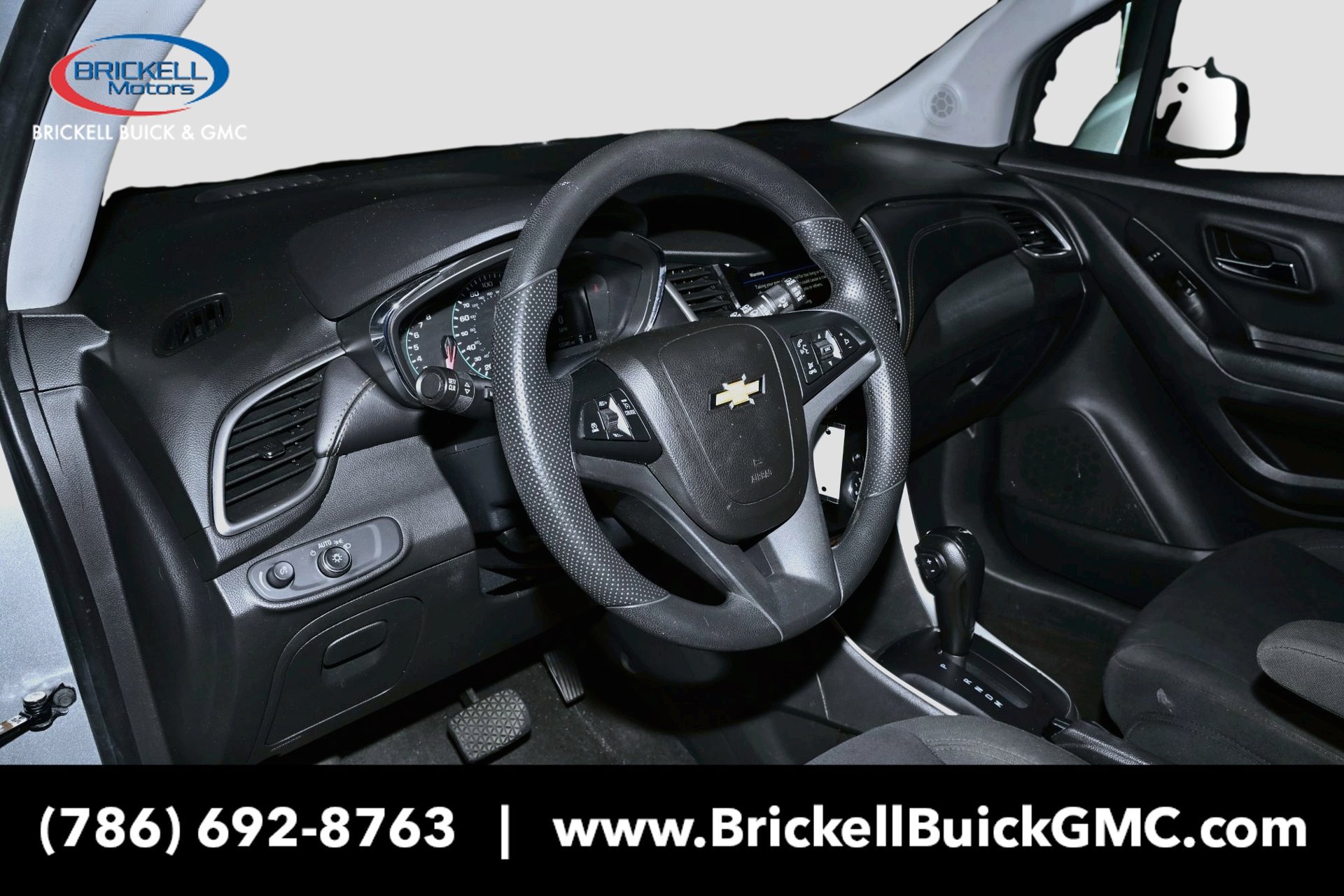 Used 2021 Chevrolet Trax LS w/ Tint and Cruise Package FWD image 21