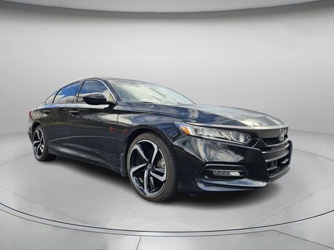 Used 2019 Honda Accord Sport image 4