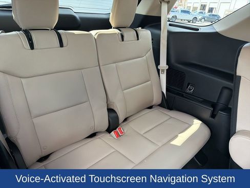 Used 2022 Ford Explorer Limited w/ Limited Technology Package image 28