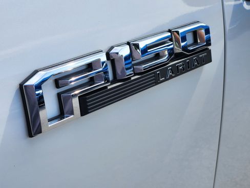 Used 2020 Ford F150 Lariat RWD image 28