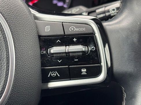 Used 2022 Kia Sorento SX image 17