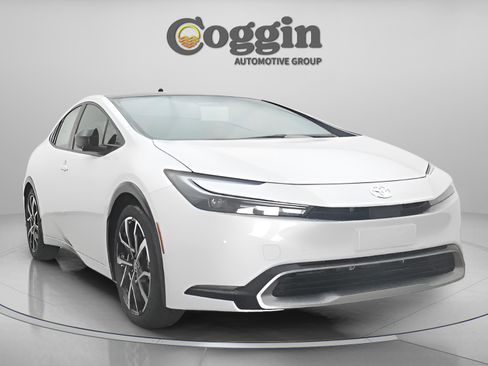 New 2026 Toyota Prius Plug-In Hybrid image 29