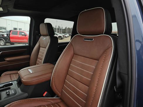 New 2026 GMC Sierra 3500 Denali Ultimate image 8