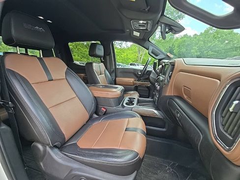 Used 2019 Chevrolet Silverado 1500 High Country w/ Safety Package II AWD/4WD image 18