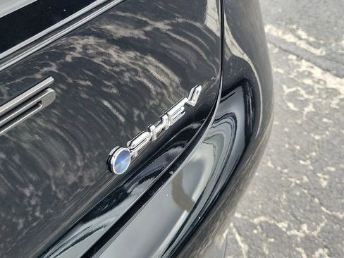 New 2026 Toyota Prius Plug-In Hybrid image 7