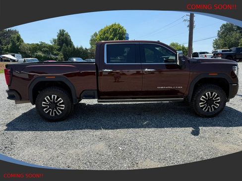 Used 2024 GMC Sierra 2500 Denali Ultimate w/ Max Trailering Package AWD/4WD image 2