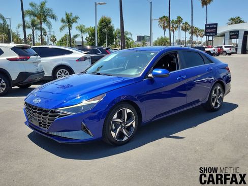 Used 2022 Hyundai Elantra SEL w/ Convenience + Premium Package FWD image 2