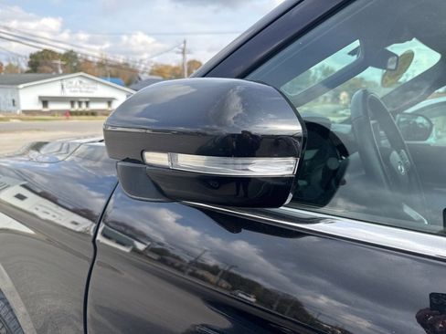 Used 2022 Ford Expedition Max Limited image 25