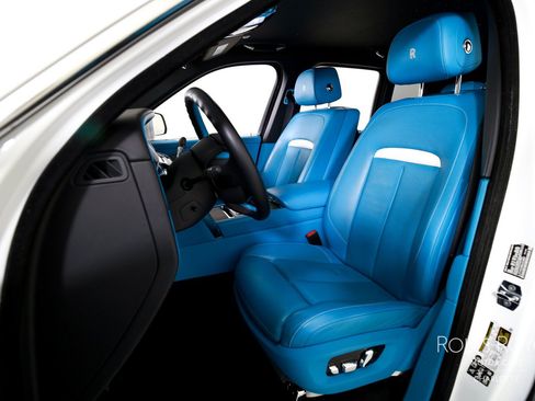 Certified 2024 Rolls-Royce Cullinan AWD/4WD image 13