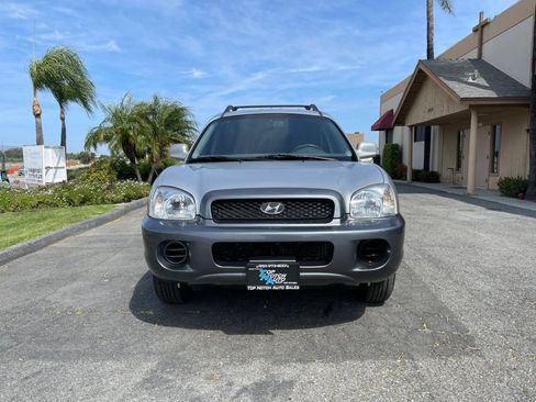 Used 2004 Hyundai Santa Fe 2WD image 2