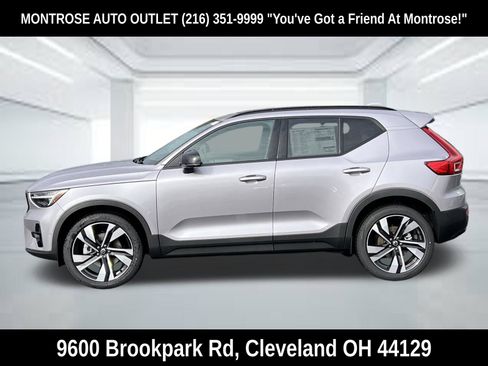 Used 2026 Volvo XC40 B5 Ultra w/ Protection Package Premier AWD/4WD image 2