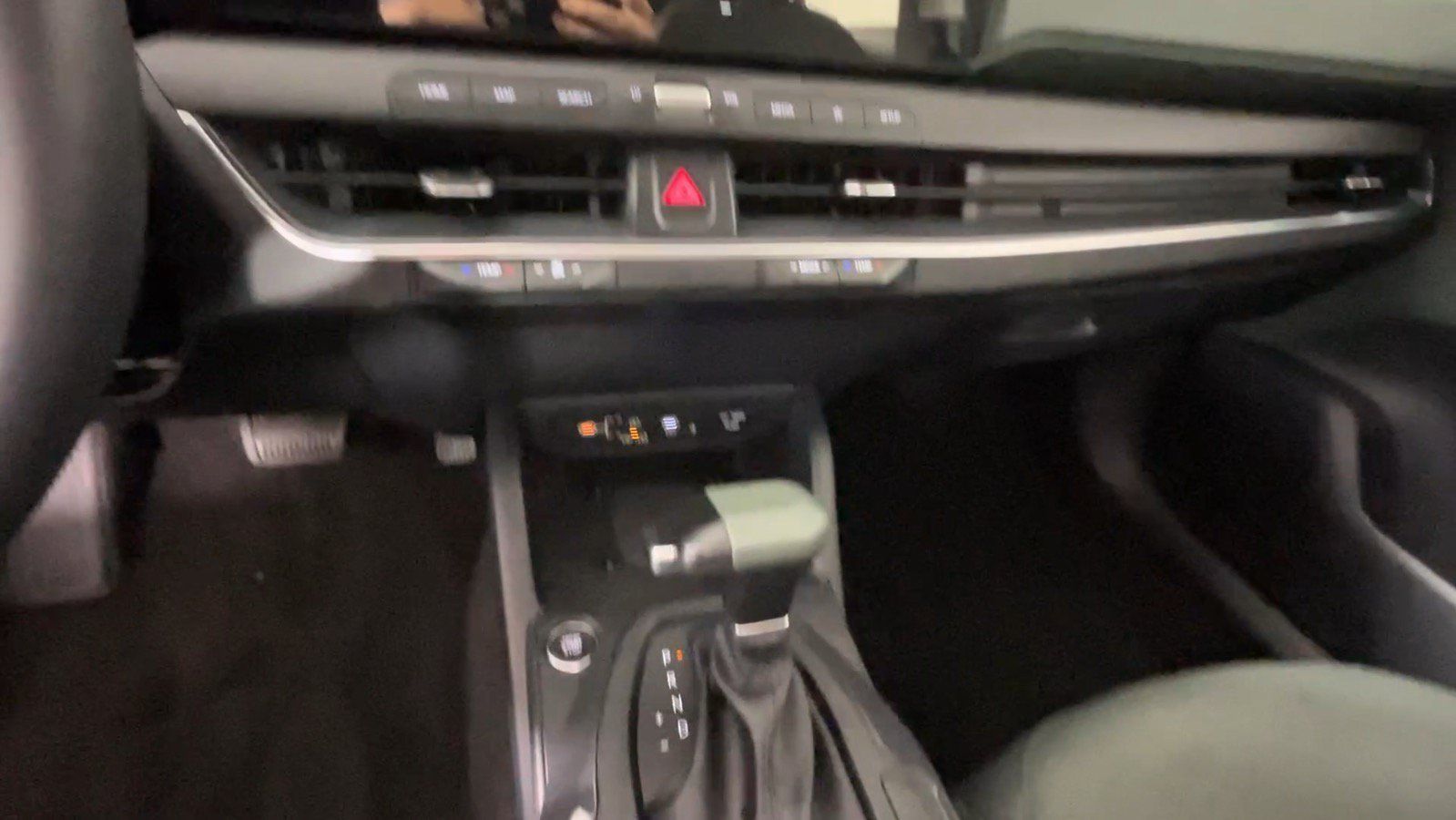 Used 2025 Kia K4 EX FWD image 38