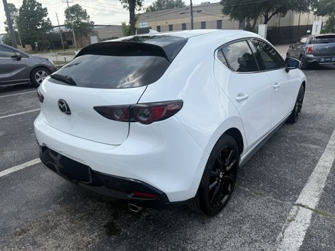Used 2022 MAZDA MAZDA3 s image 5