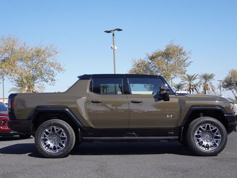 New 2025 GMC Hummer EV 3X image 2