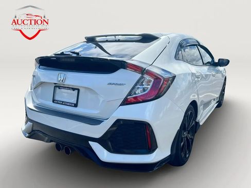 Used 2019 Honda Civic Sport image 5