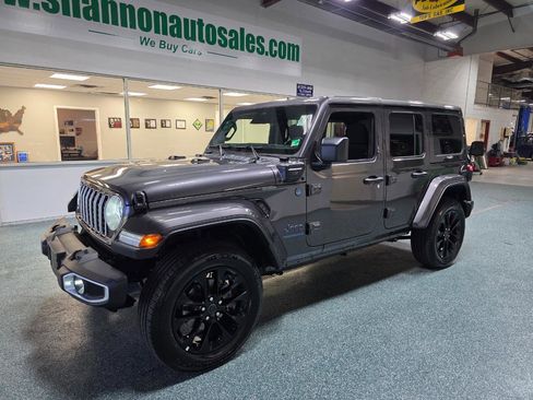 Used 2025 Jeep Wrangler Sahara w/ Safety Group image 2