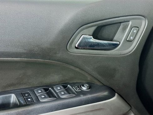 Used 2019 Chevrolet Colorado LT w/ LT Convenience Package AWD/4WD image 22