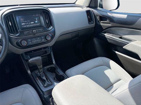 Used 2018 Chevrolet Colorado W/T w/ WT Convenience Package RWD image 21
