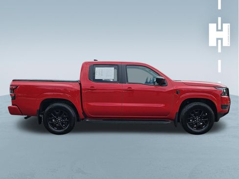 Used 2026 Nissan Frontier SV w/ Tow Package RWD image 3