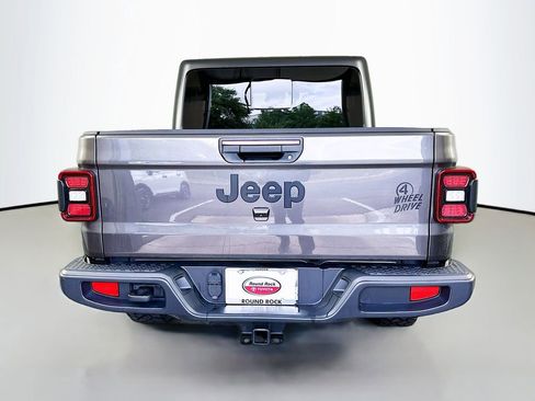 Used 2024 Jeep Gladiator Sport AWD/4WD image 6