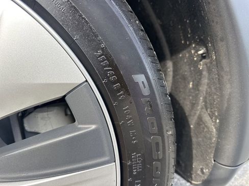 Used 2023 Tesla Model Y Long Range image 33