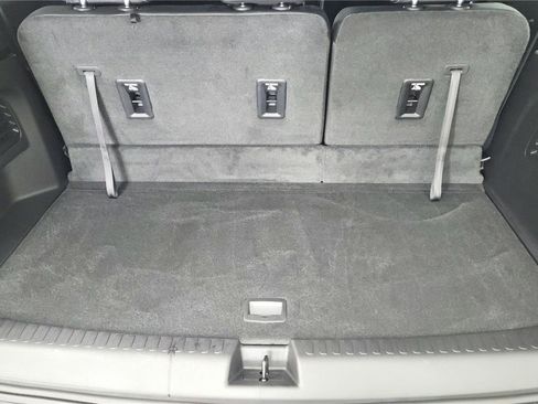 Used 2026 Chevrolet Traverse LT image 30