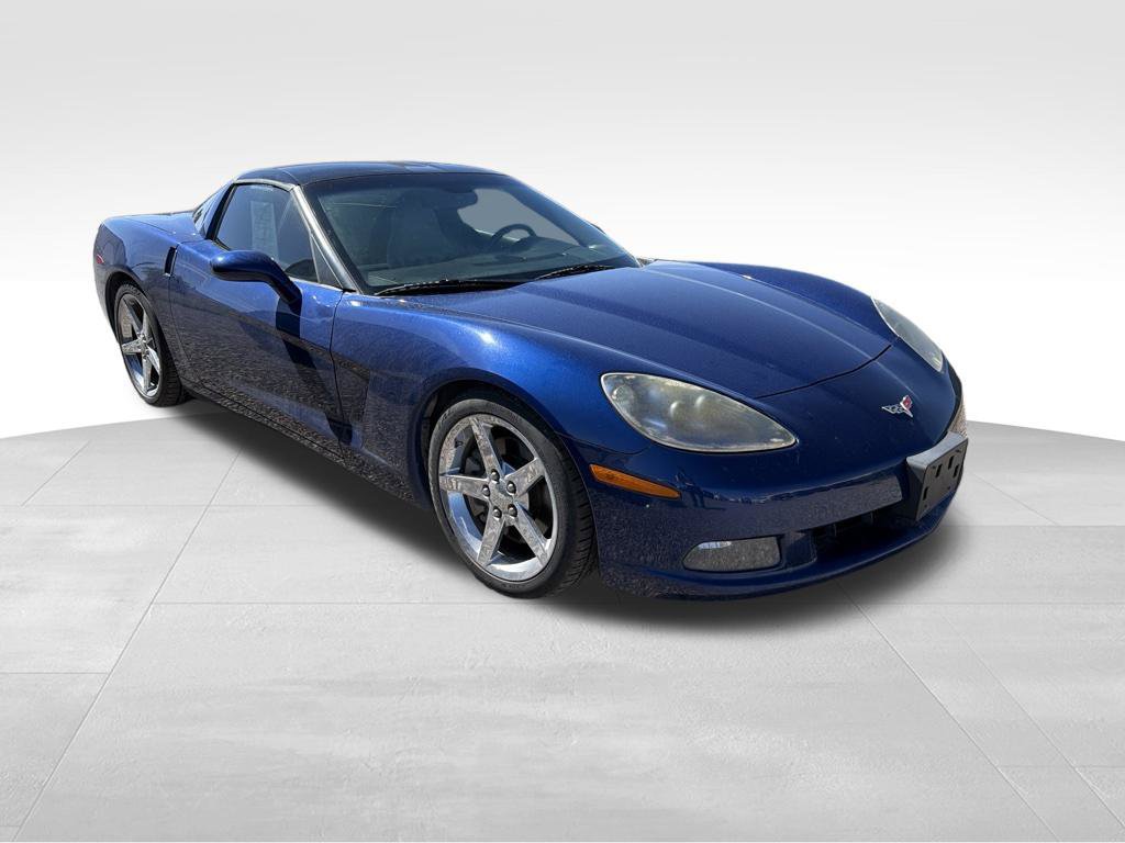 Used 2005 Chevrolet Corvette Coupe w/ Preferred Equipment Group RWD image 3